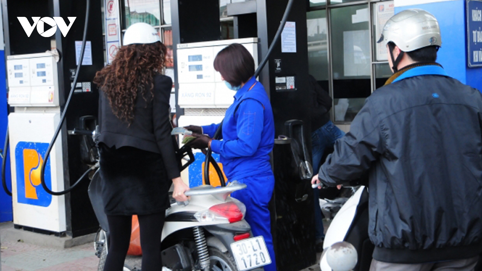 Petrol prices continue to rise on January 11